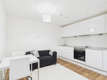 Studio to rent - Photo 4