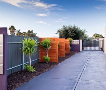 3 bedroom home in a group of 4 secure community titled houses. - Photo 5