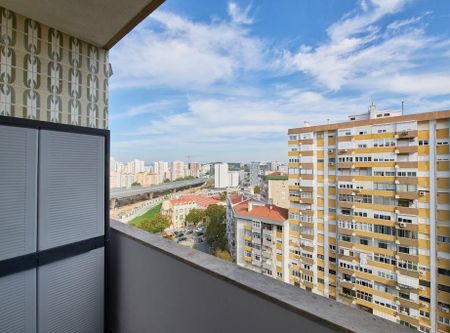 Alameda das Linhas de Torres, Lisbon, Lisbon 1750-248 - Photo 2