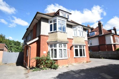 1 bedroom ground floor flat to rent - Photo 4