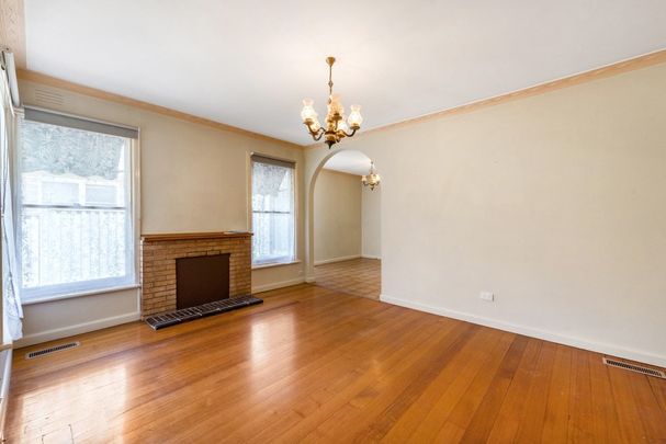 UNDER APPLICATION - Classic & Convenient - Photo 1