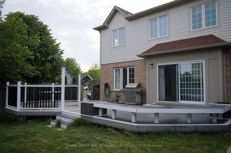 For Lease - 1129 Beneford Road, Oshawa, Ontario - Photo 4