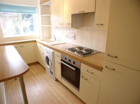 1 bedroom flat to rent - Photo 3