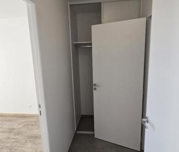 Location Appartement 2 pièces 47m² THONON LES BAINS 74200 - Photo 5