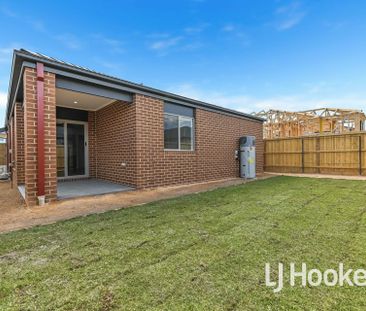 Modern, Stylish Home! - Photo 5