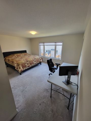 For Lease - 725 Kennedy Circle, Milton, Ontario - Photo 5