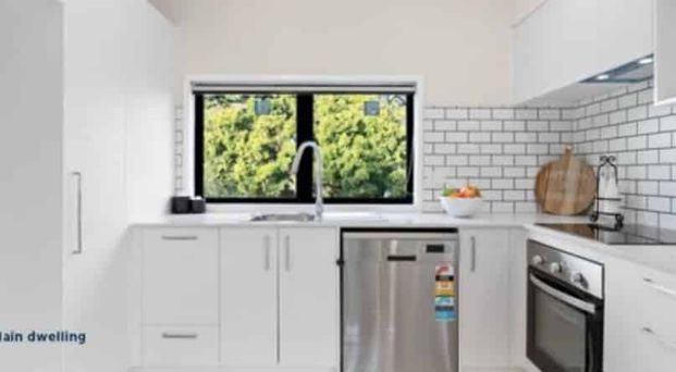 4 bedroom house 2 bedroom house 2 bedroom house - Photo 1