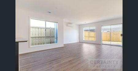 Modern Living in Mambourin - Photo 2