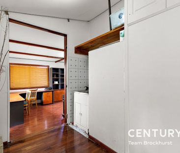 Charming 1950s Home with Modern Flexibility & Pristine Gardens! - Photo 2