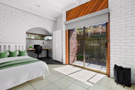 Double Room - Photo 3