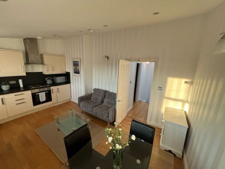 1 Bed Flat, Claverton Street, SW1V - Photo 3