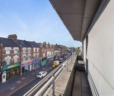 Poplars Court, Poplars Road, London, E17 - Photo 1