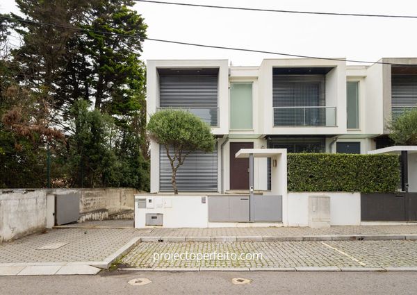 Moradia em Banda T3+1