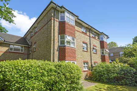 2 bedroom flat in Putney - Photo 4