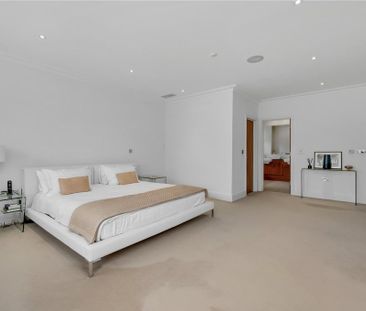 5 bedroom detached house to rent - Photo 3