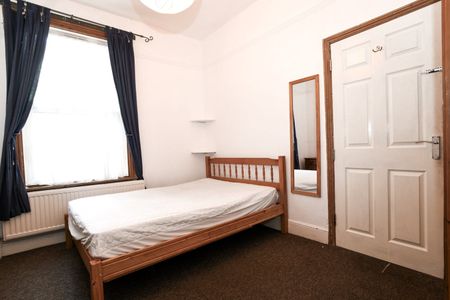 6 Bed Terraced House, St. Georges Road, BN2 - Photo 5