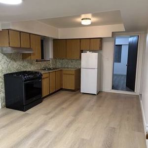 For Rent: $2,000/Month – Bright & Spacious 1 Bedroom + Den - Photo 2