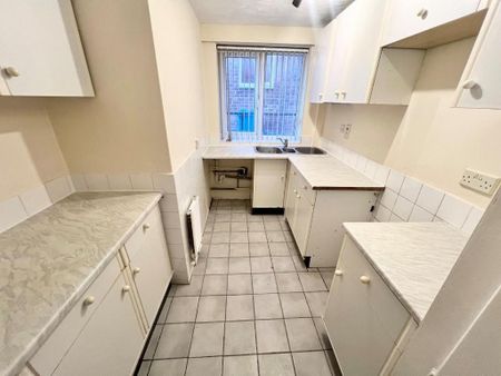 1 bedroom flat to rent - Photo 4