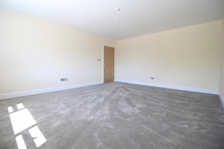 5 bedroom detached house to rent - Photo 5