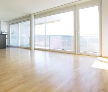"Grosszügige 4.5-Zimmerwohnung an ruhiger Lage!" - Photo 4
