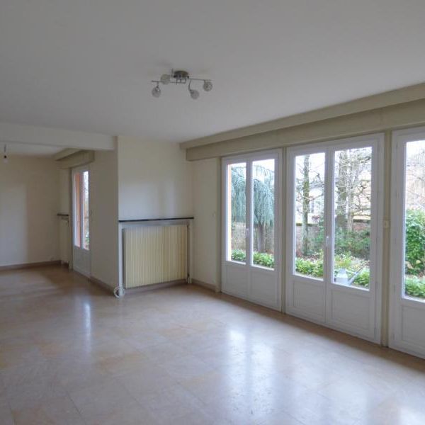 Location Maison 4 pièces 87m² MACON 71000 - Photo 1