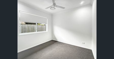 Spacious Family Home with Pool & Premium Features - Photo 5