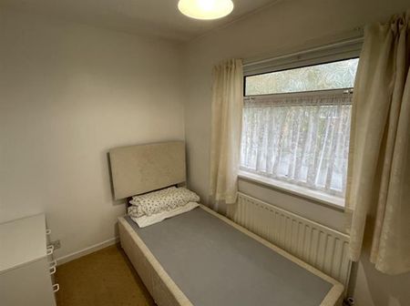 Missenden Grove, Middlesbrough - Photo 4