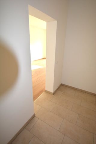 Kompakte, helle 2 Zimmer Wohnung mit Einbauküche und 2 Balkonen - Foto 5