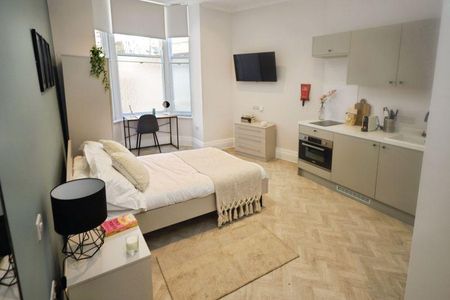 Studio to rent - Photo 2