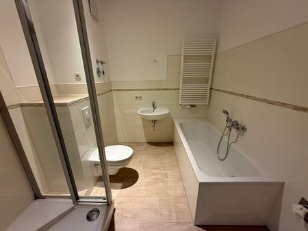 Wohnen an der Elbe: Stilvolle 4-Raum-Wohnung mit Wohlfühlfaktor - Foto 5