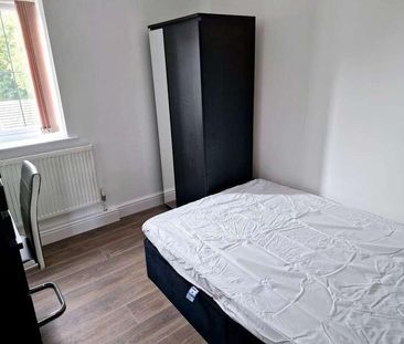 Bawas Place, Bed Apartment (flat), NG7 - Photo 4