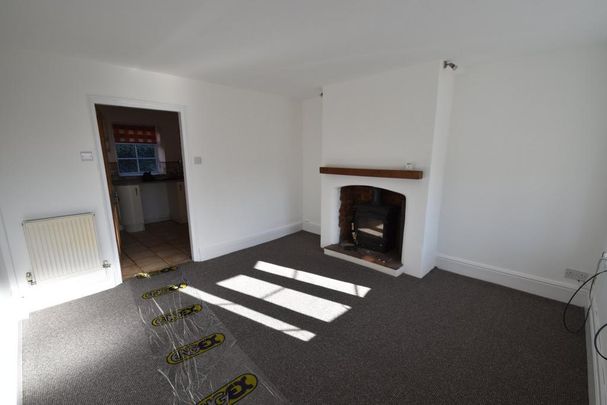 2 bedroom terraced house to rent - Photo 1