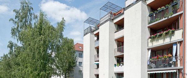 Sanierte 2 Zimmer Wohnung mit kleiner Terrasse! - Foto 1