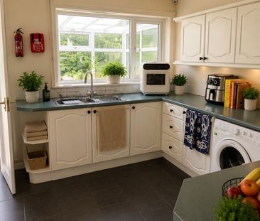 3 Bed Semi-Detached House, City Road, NG9 - Photo 5