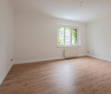 Ihr neues Zuhause im kleinen Mehrfamilienhaus mit großen Balkon und... - Photo 3