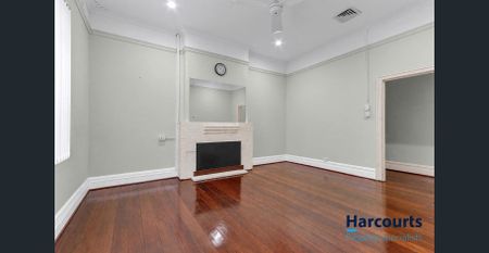 SPACIOUS 2-BEDROOM HOME IN THE HEART OF INGLEWOOD - Photo 3