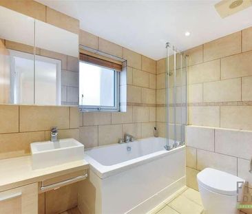 Arnhem Wharf, Arnhem Place, E14 - Photo 4