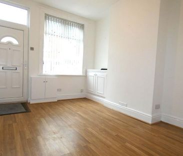 2 bedroom townhouse to rent - Photo 5
