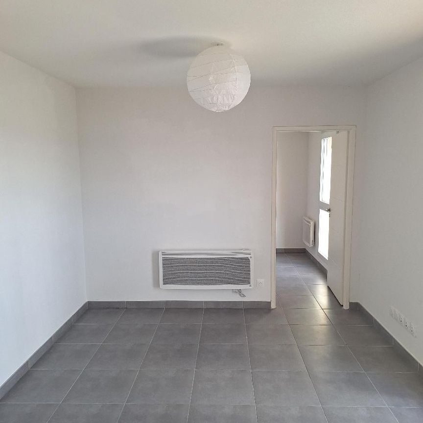 Location Appartement 2 pièces 39m² VEDENE 84270 - Photo 1