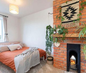 Swindon Lane, Cheltenham, GL50 - Photo 4