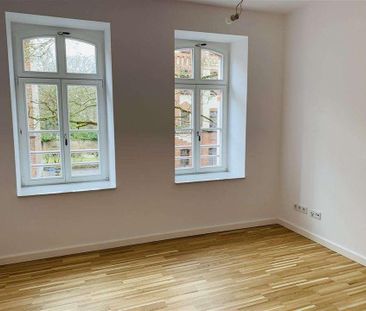 ***SCHÖNE 3 ZIMMERWOHNUNG - BALKON - EBK - AUFZUG - STELLPLATZ*** - Photo 6