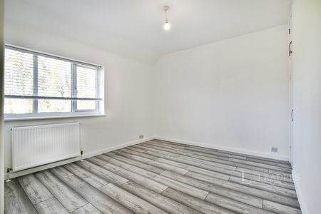 3 bedroom house to rent The Quadrant, Manchester, Greater Manchester, M9 - Photo 4