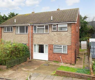 3 bedroom semi-detached house to rent - Photo 4