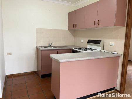 1 BEDROOM GRANNY FLAT IN IDEAL LOCATION - Photo 4