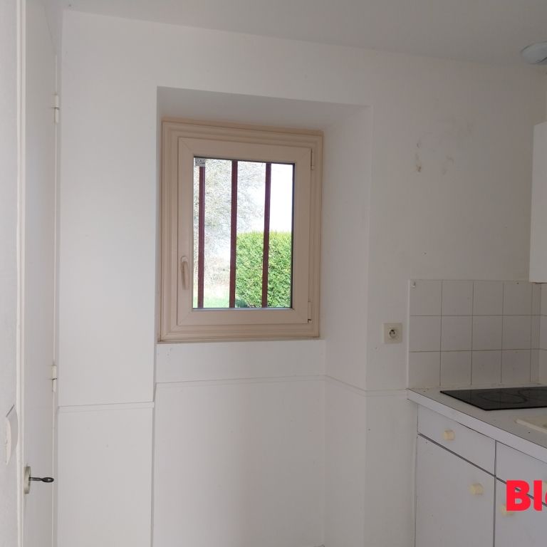 Location Maison 1 pièce 23m² CHAVAGNE 35310 - Photo 1