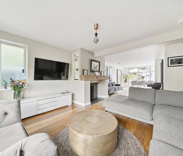 Detached House to rent - Godstone Road, Bletchingley, RH1 - Photo 6