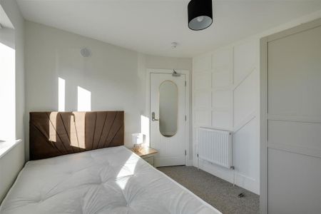 8 bedroom house to rent - Photo 3