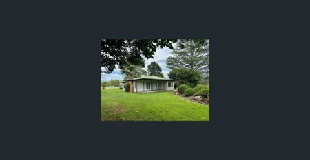 Charming older style home - Photo 4