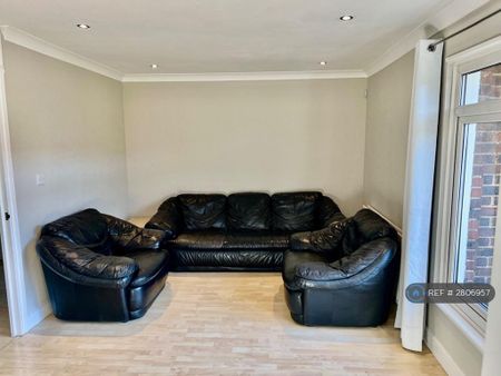 1 bedroom maisonette to rent - Photo 2