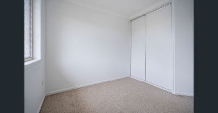 Charming Lowset Brick Home - Photo 2